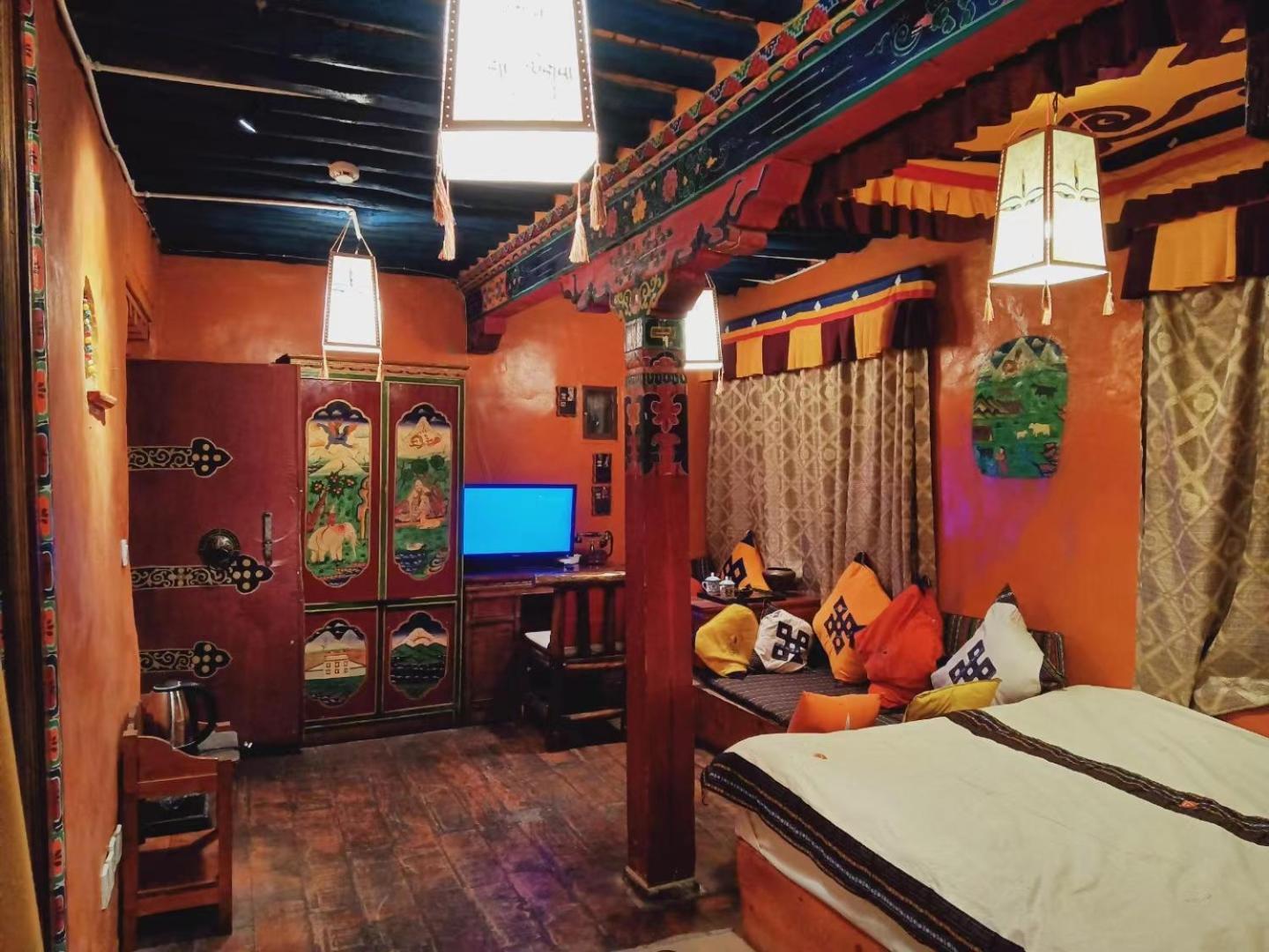 Shambhala Palace Hotel ラサ エクステリア 写真