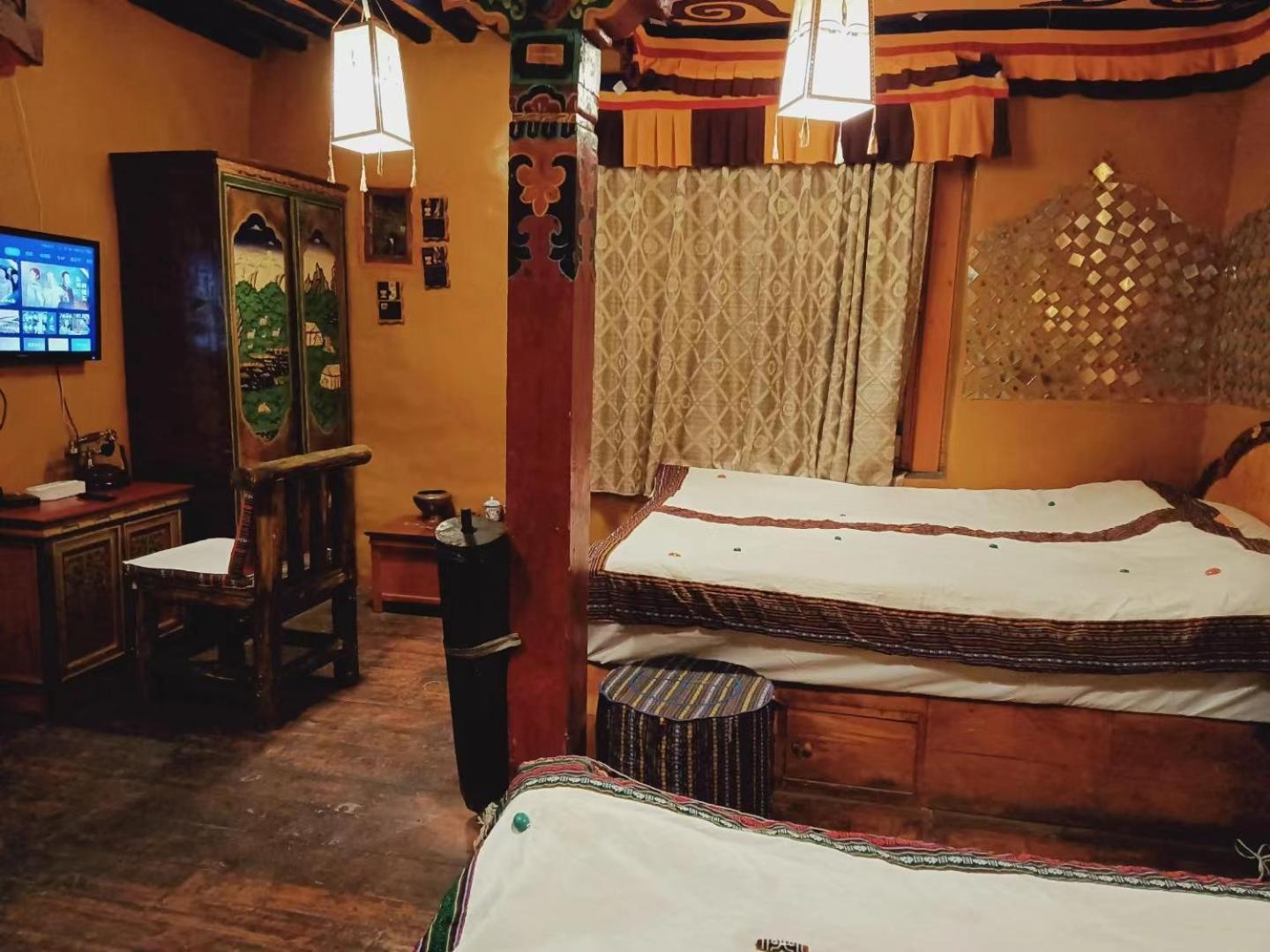 Shambhala Palace Hotel ラサ エクステリア 写真