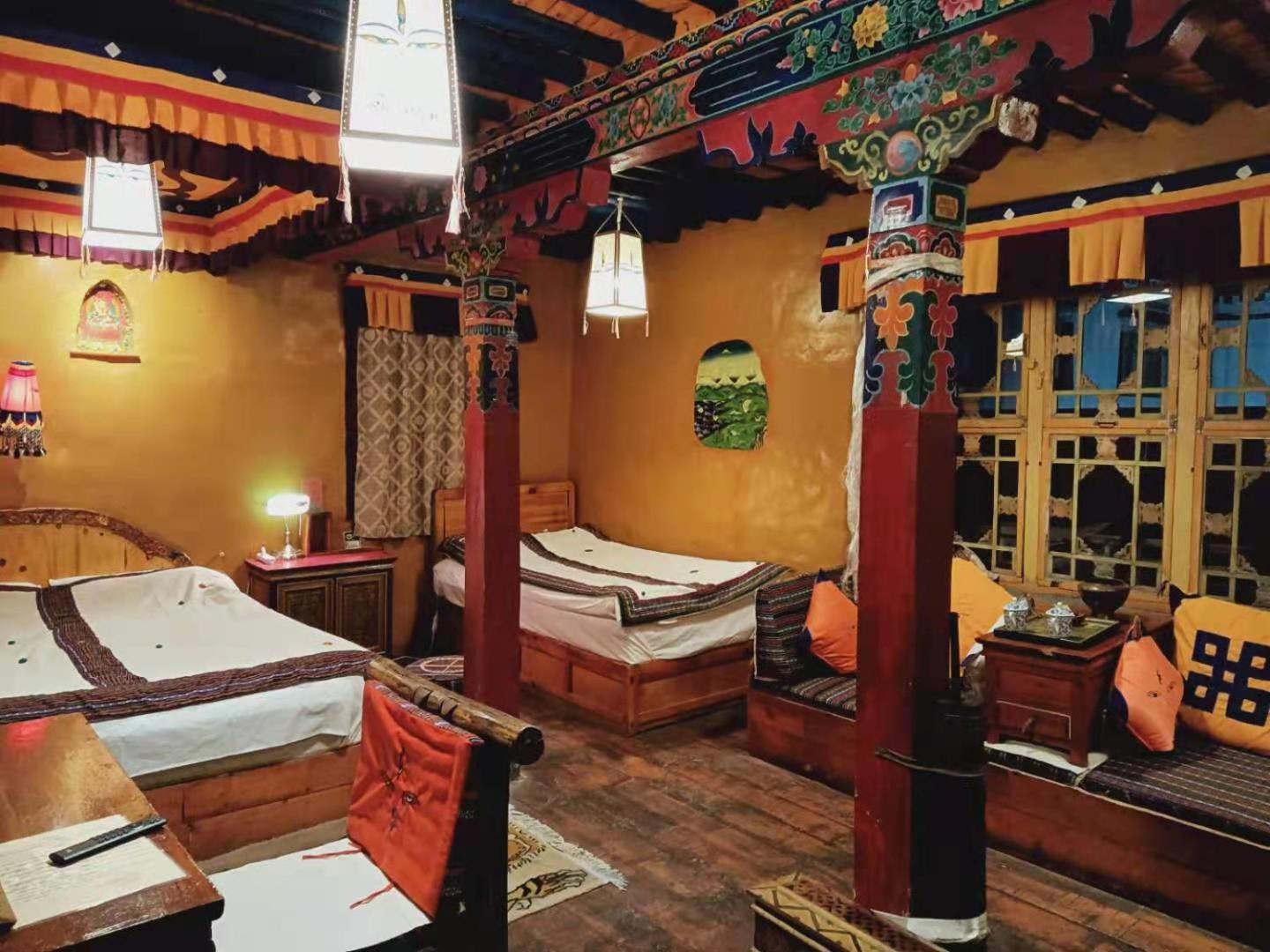 Shambhala Palace Hotel ラサ エクステリア 写真