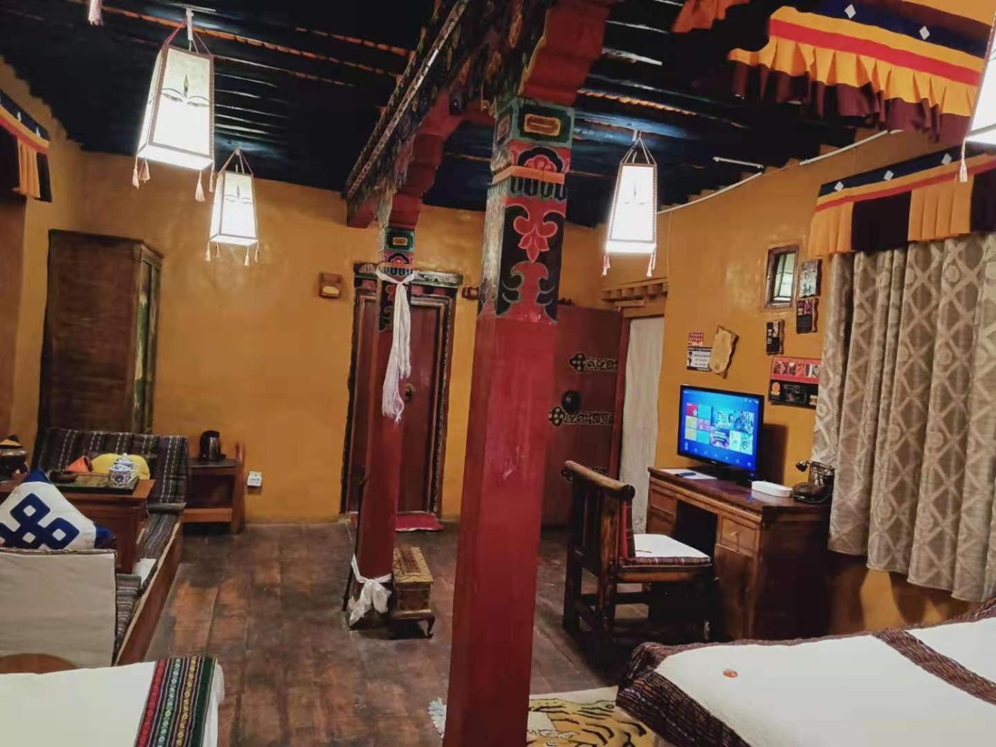 Shambhala Palace Hotel ラサ エクステリア 写真
